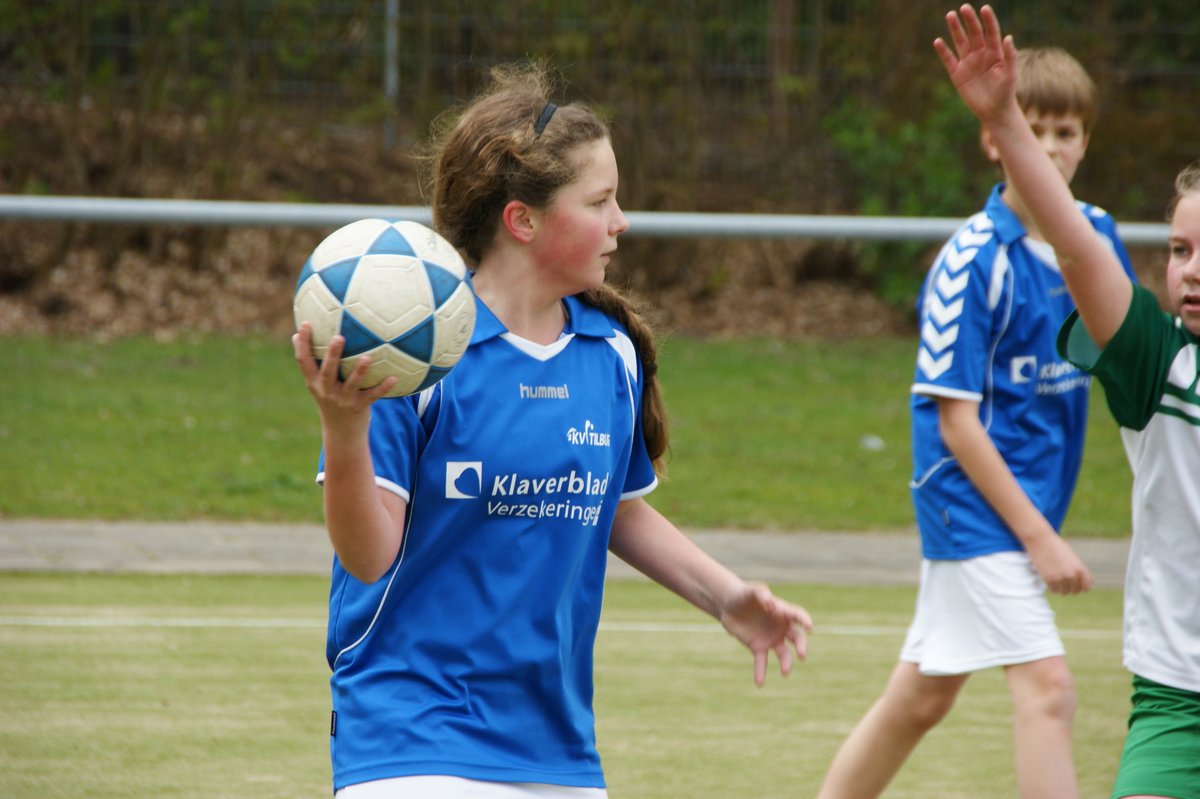 Korfbal D2 14 april-011.JPG